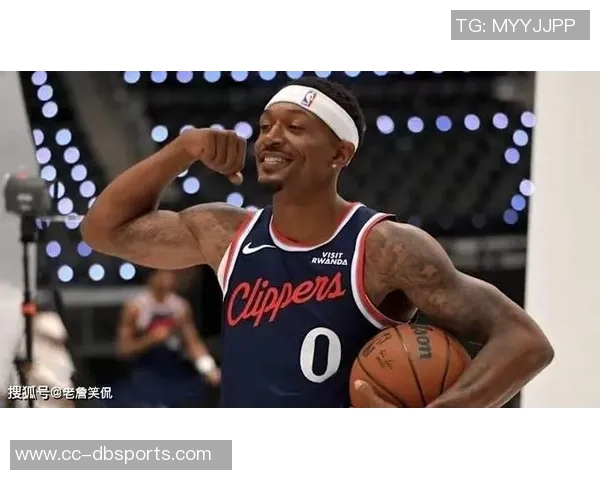 卢指导称比尔表现出色计划为其设计更多持球战术 卢指导称比尔表现出色计划为其设计更多持球战术