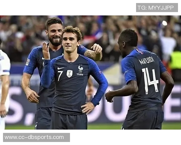 罗滕力挺本泽马和格列兹曼重返国家队两位名宿却持反对意见